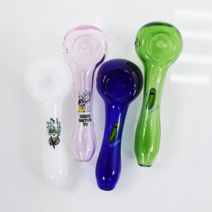 FAMIC SLYME RICK N MORTY CHARACTER DESIGN HAND PIPE 4 INCH ASSORTED SPOON
